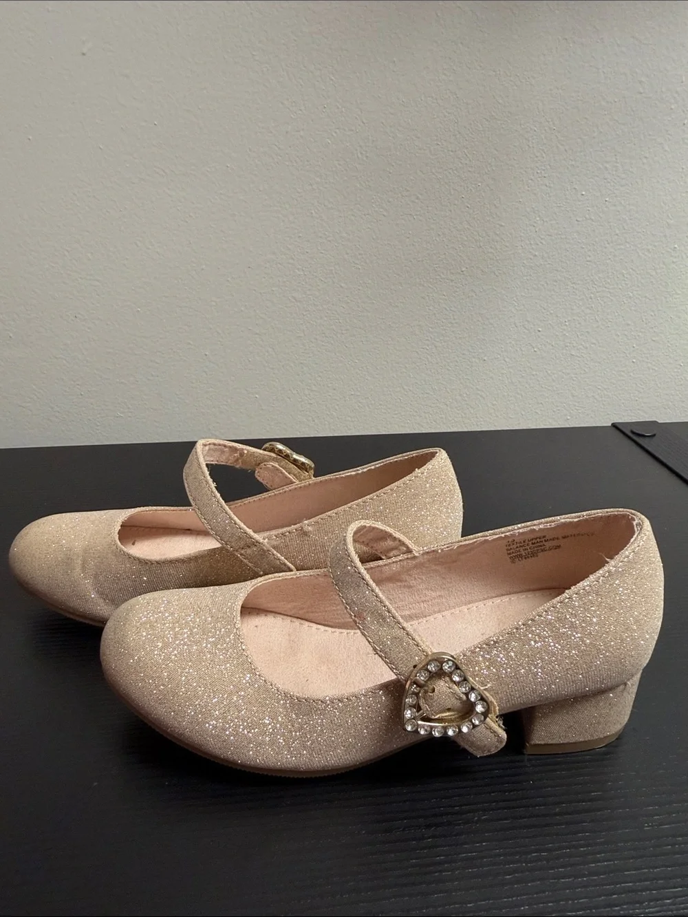 Girls Sparkle Mary Jane Dress Shoes with Heart Buckle - Blush Pink SZ 13